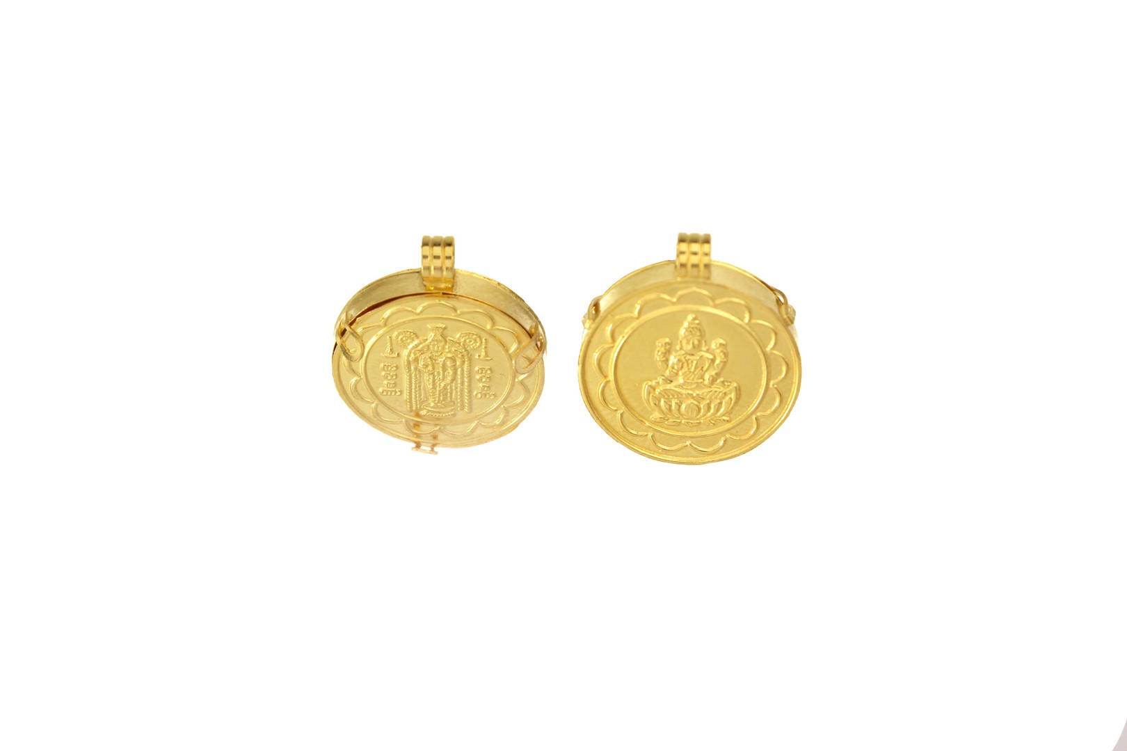 gold elas locket